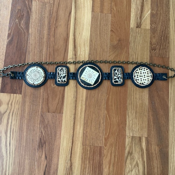 Chico\'s Boho Genuine Leather Medallion Chain Belt with‎ Embroidery Size: M/L